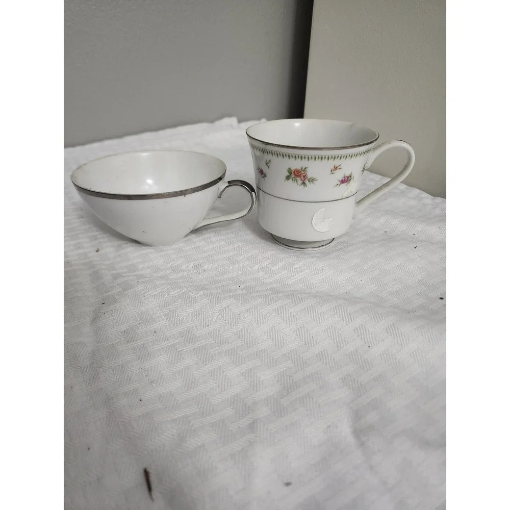 Vintage Alicia by Daniele & Moderne 3545 Fine China Tea Cup and Bowl Set Japan